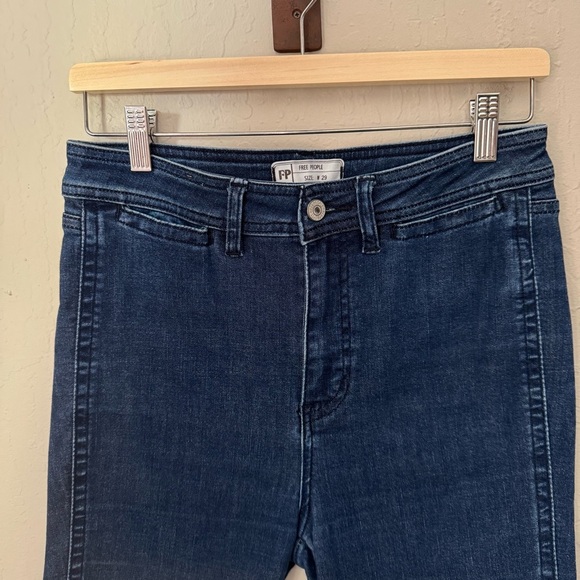 FREE PEOPLE “So Chic” High Rise Denim Biker Shorts Raw Hem Stretch - Picture 5 of 11